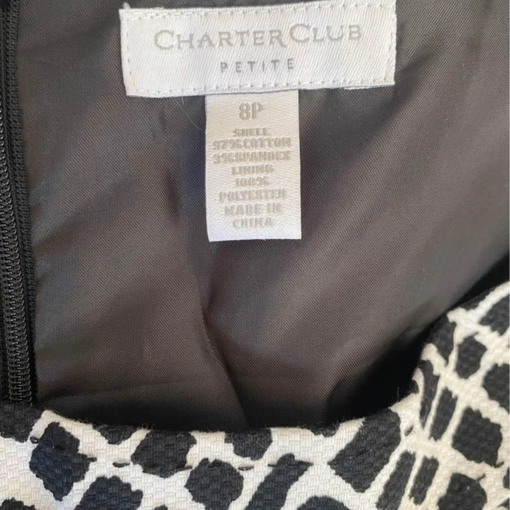 Women's Dress - Picture 3 of 3